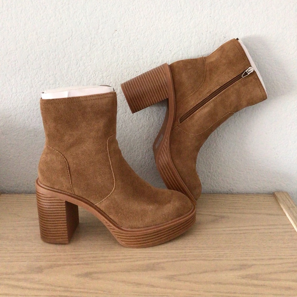 DOLCE VITA Platform Boots NIB